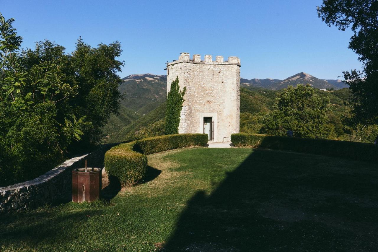 Albergo Diffuso Crispolti Labro Exteriör bild