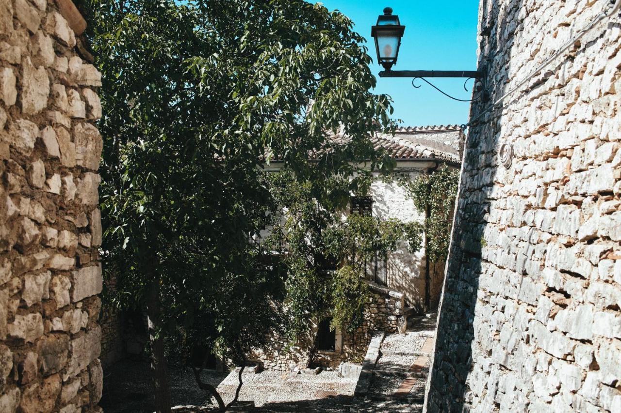 Albergo Diffuso Crispolti Labro Exteriör bild