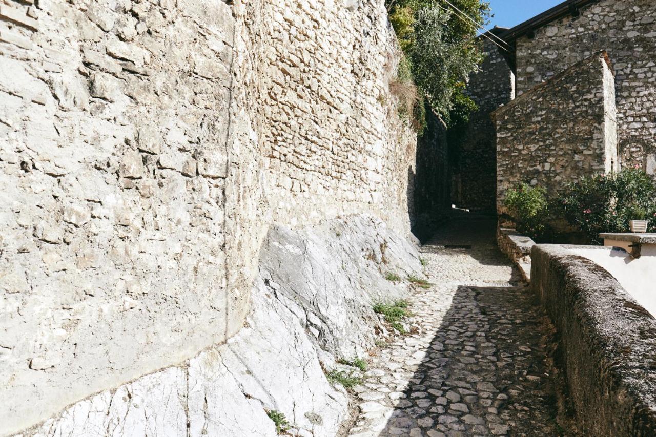 Albergo Diffuso Crispolti Labro Exteriör bild
